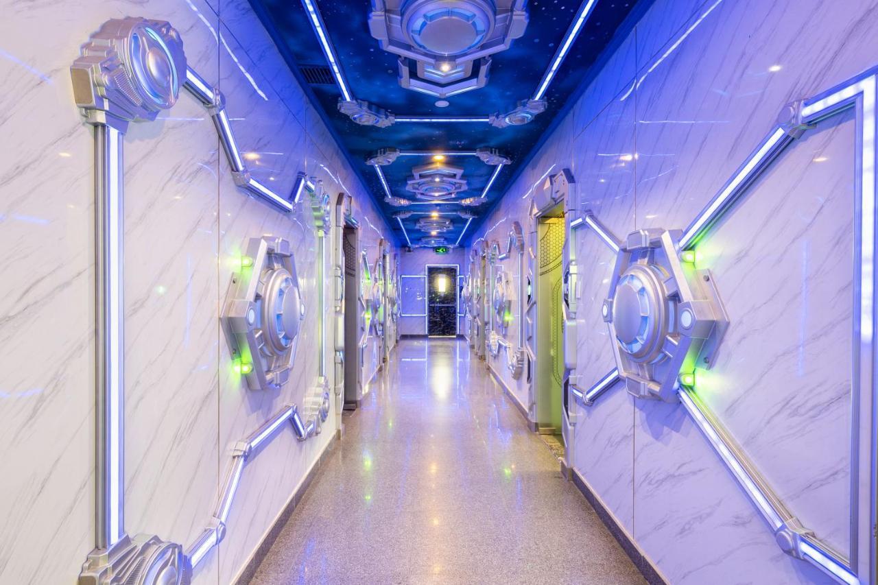 The Arrivals Hotel Хошимин Экстерьер фото